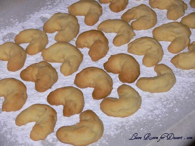 almondbb_icing1 almondbb_icing1