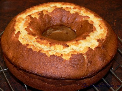 ButterscotchSurpriseCake04