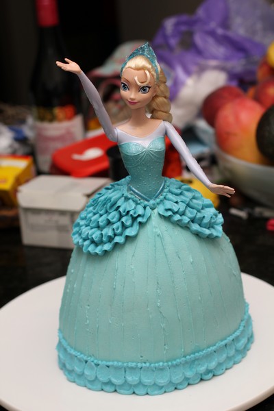 Elsa Cake