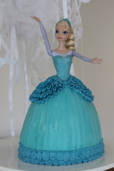 Elsa Cake