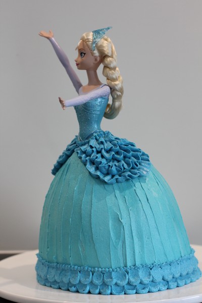 Elsa Cake