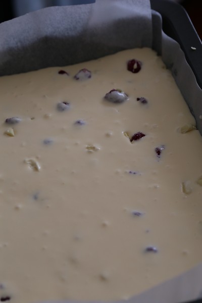WhiteChocRaspberrySlice2
